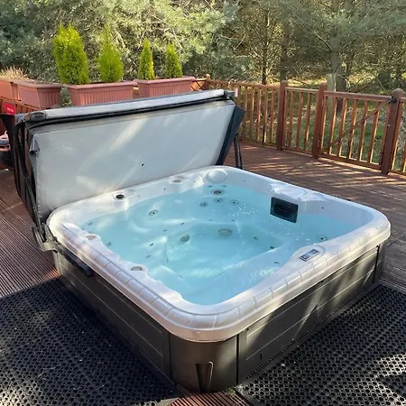 Jasmine Lodge, 2 Bedroom With Hot Tub - Felmoor Park Felton  Exterior photo